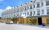 Nhà phố Royal Town DTSD 164m2 3PN TT Tp. Dĩ An. LH 0772097423