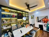 PHÂN LÔ VỈA HÈ - KINH DOANH ĐỈNH - Ô TÔ TRÁNH - GẦN MẶT TRỤC TRÍNH